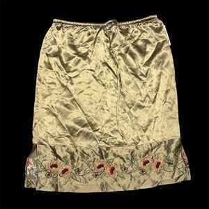 Floral Embroidered Green Skirt